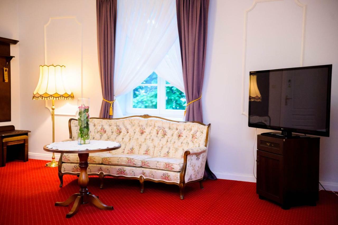 Hotel Dwor Sójki Εξωτερικό φωτογραφία