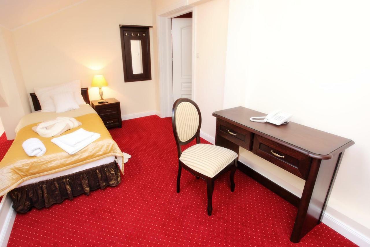 Hotel Dwor Sójki Εξωτερικό φωτογραφία